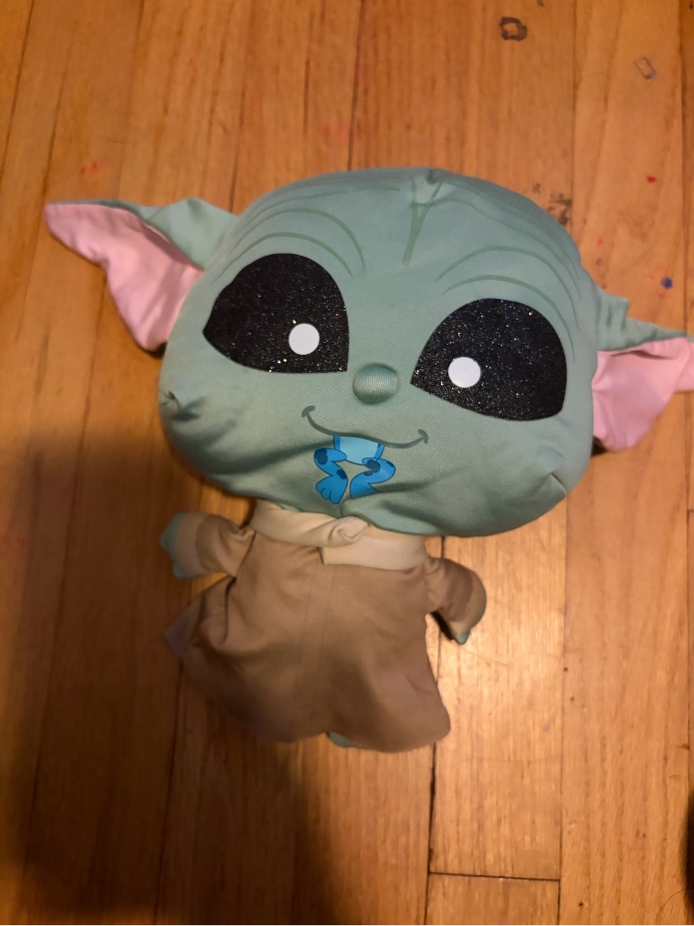 Baby yoda plushy